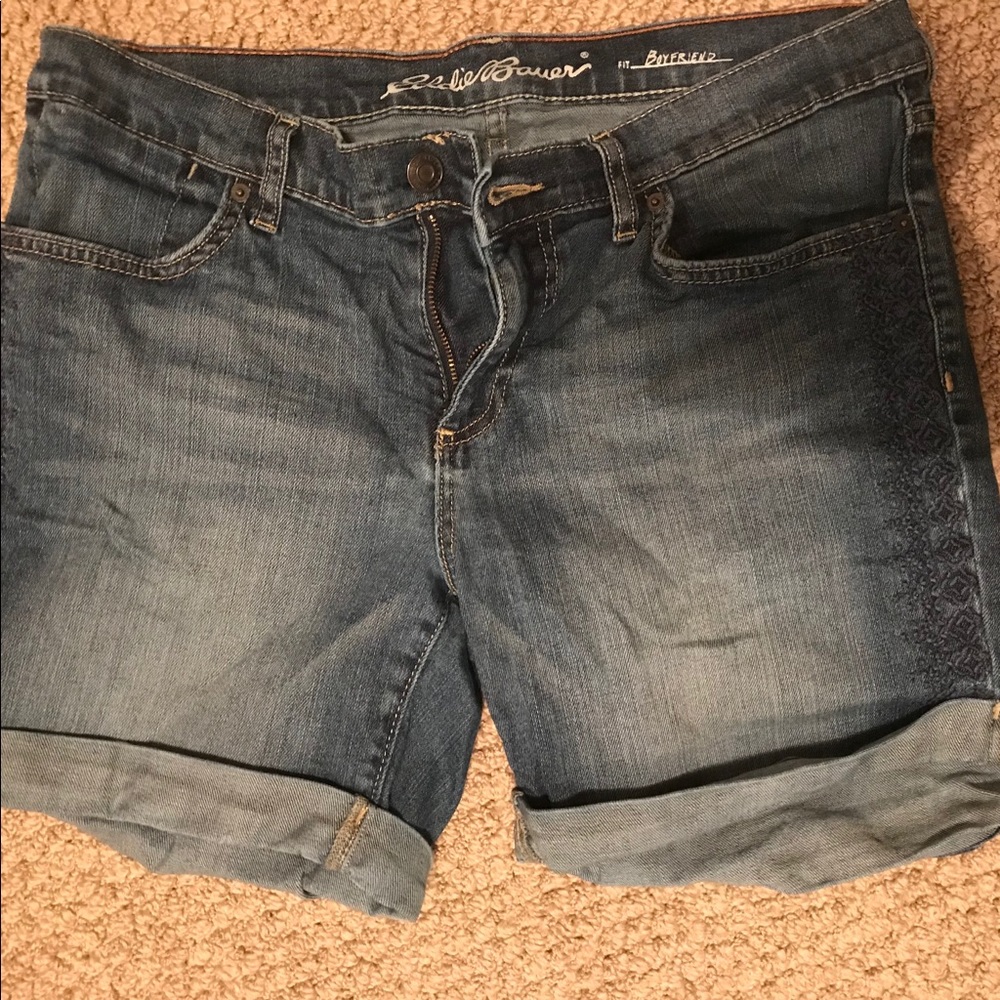 Eddie Bauer midlength shorts